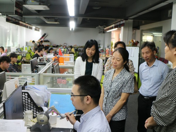 汕头职业技术学院领导莅临丝瓜视频下载地址设计学习考察